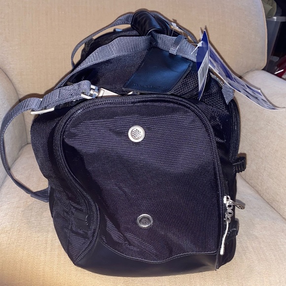 Reebok Duffle Bag - Picture 7 of 16